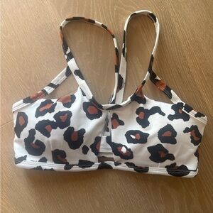Bombshell size M Leopard Print Sports Bra like new